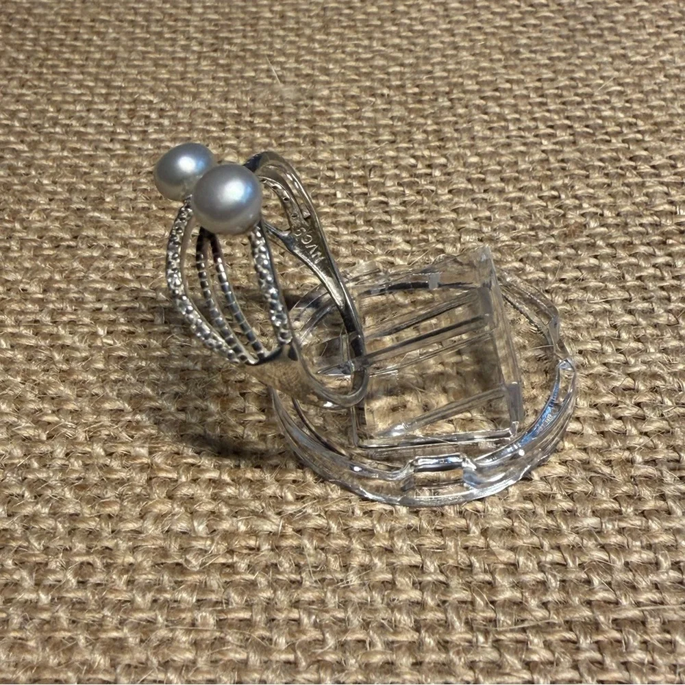 NATALIYA V COLLISTER Sterling silver gray button pearls clear CZ ring, size 9